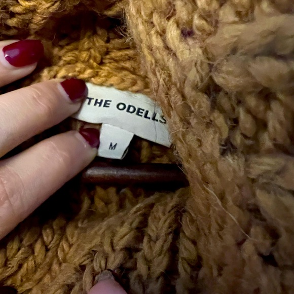 Odells Funnel Neck Slouch Sweater - Picture 4 of 5